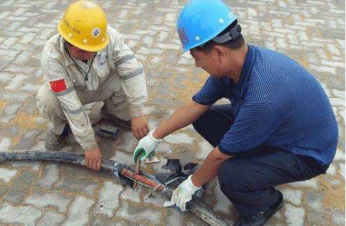 �����|����