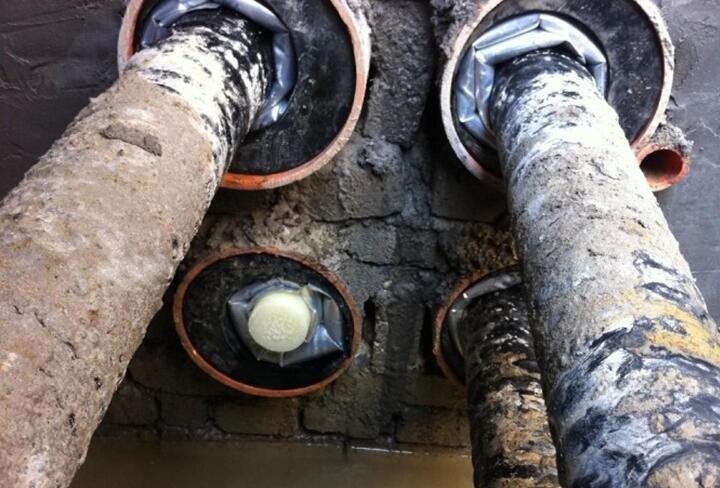 �r�W��������������